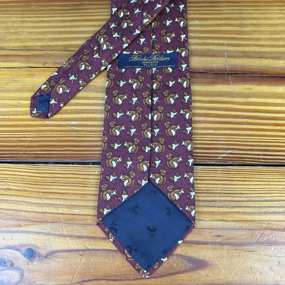 Vtg Brooks Brothers Makers Tie Squirrel Acorn Novelty Red/Maroon Animal Print